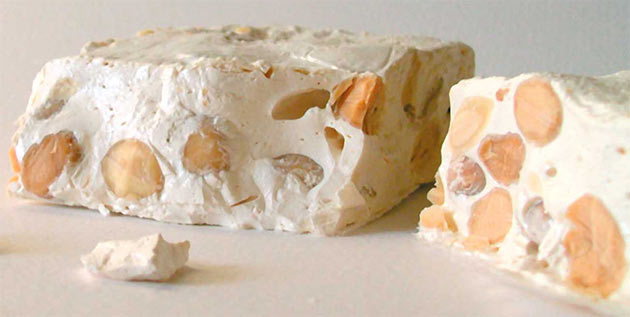 torrone-classico alle mandorle